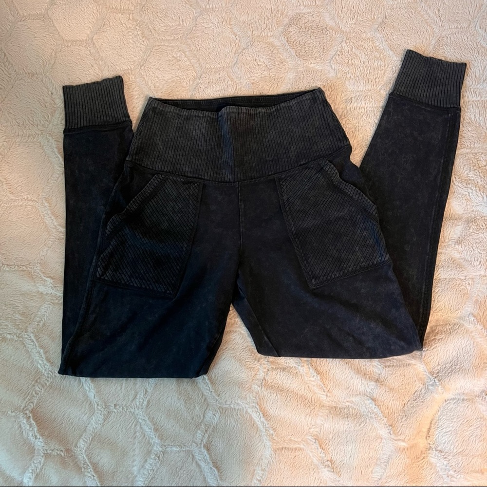Aerie Ribbed Acid Wash Joggers